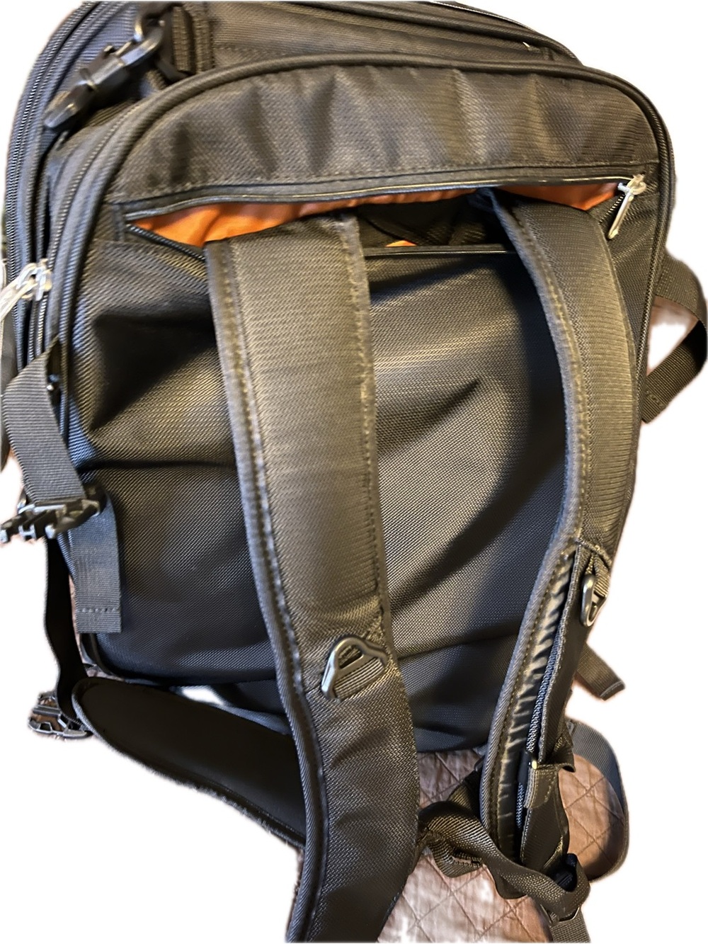 Black Men's Commuter Backpack - Picture 4 of 6